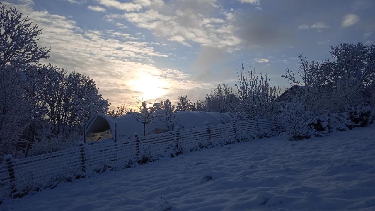 Les Jardins Des 3 Provinces- Gite Montcharvot Exteriér fotografie